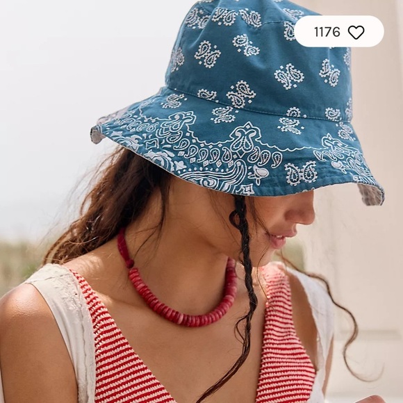 Free People Bandanna Bucket Hat NWT - Picture 2 of 8